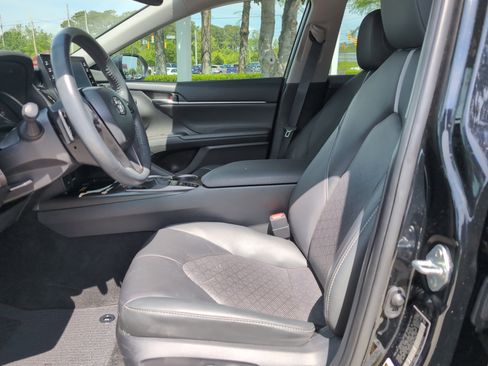 Certified 2022 Toyota Camry XSE image 16