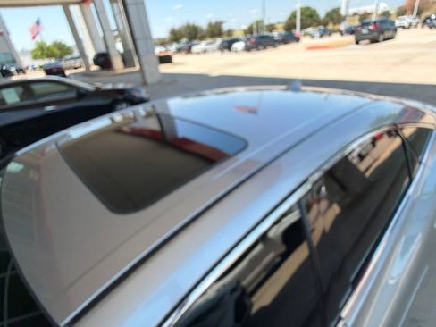 Used 2020 Toyota Avalon Limited w/ Advanced Safety Package FWD image 14