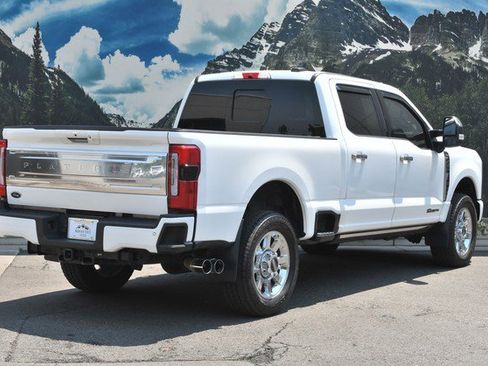Used 2024 Ford F250 Platinum w/ FX4 Off-Road Package AWD/4WD image 3