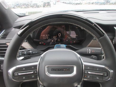 New 2026 GMC Acadia Denali Ultimate image 18