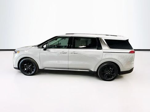 Used 2024 Kia Carnival SX FWD image 4