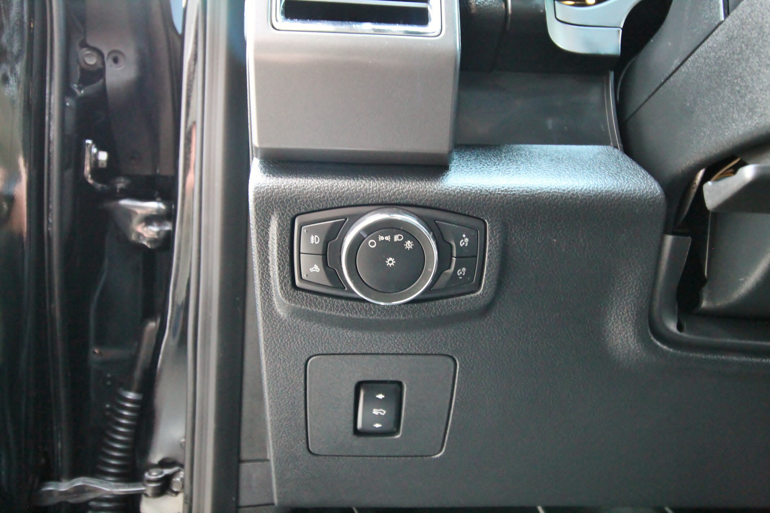 Used 2016 Ford F150 XLT w/ Equipment Group 301A Mid AWD/4WD image 25