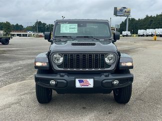 New 2025 Jeep Gladiator Sport video 2