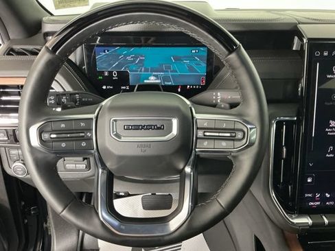 Used 2026 GMC Yukon Denali w/ Denali Reserve Package AWD/4WD image 17