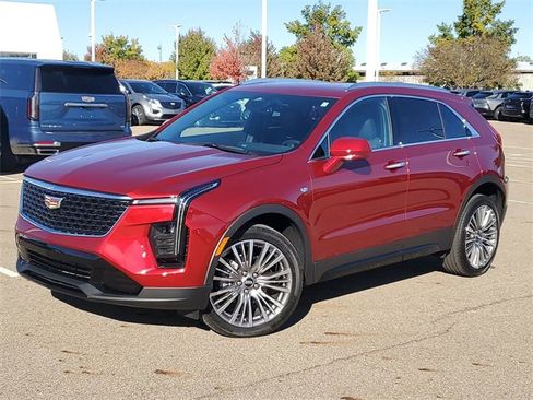 Certified 2024 Cadillac XT4 Premium Luxury image 1