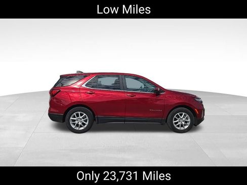 Certified 2024 Chevrolet Equinox LT image 2