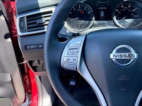 Used 2014 Nissan Rogue SV w/ SV Premium Package FWD image 22