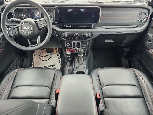 Used 2025 Jeep Wrangler Unlimited Rubicon w/ Safety Group AWD/4WD image 17