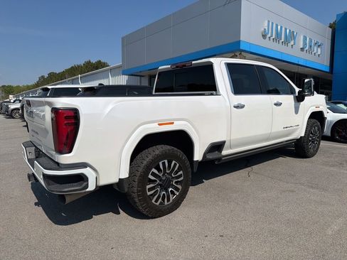 Used 2024 GMC Sierra 2500 Denali Ultimate image 8