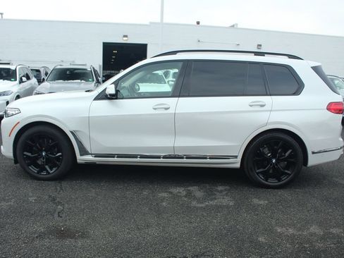 Used 2021 BMW X7 xDrive40i w/ Executive Package 2 AWD/4WD image 5