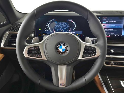Used 2026 BMW X5 xDrive40i w/ M Sport Package AWD/4WD image 15