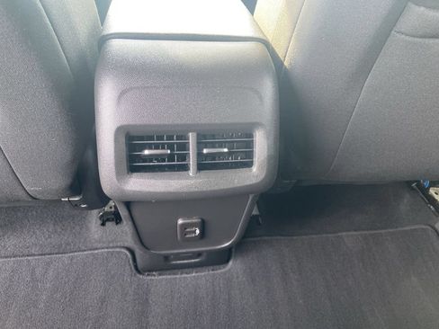 Used 2023 Chevrolet Equinox LT AWD/4WD image 21