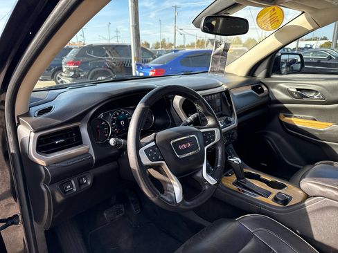 Used 2017 GMC Acadia Denali image 10