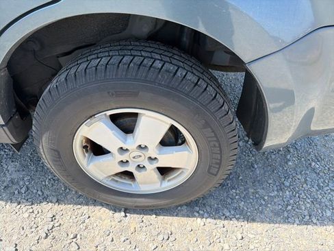 Used 2011 Ford Escape XLT image 6