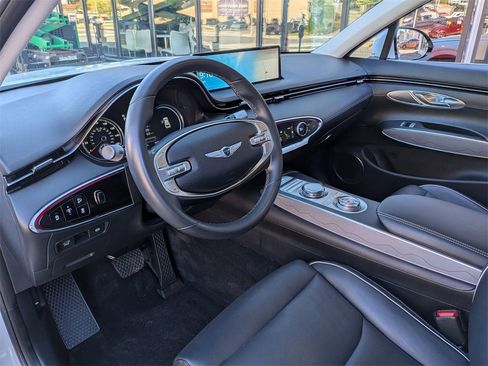 Used 2022 Genesis GV70 2.5T w/ Advanced Package image 14