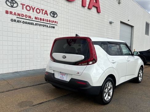 Used 2020 Kia Soul S image 5