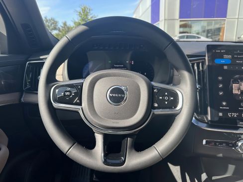 Used 2026 Volvo XC90 B6 Plus w/ Protection Package Premier AWD/4WD image 15