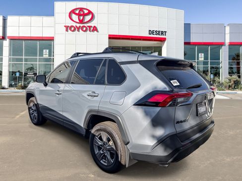 Used 2024 Toyota RAV4 XLE FWD image 5