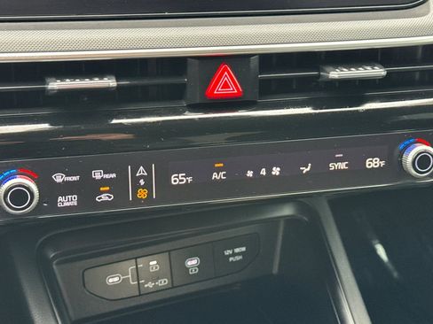 Used 2025 Kia K5 LXS image 18