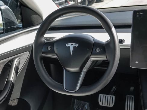 Used 2022 Tesla Model Y Performance image 13