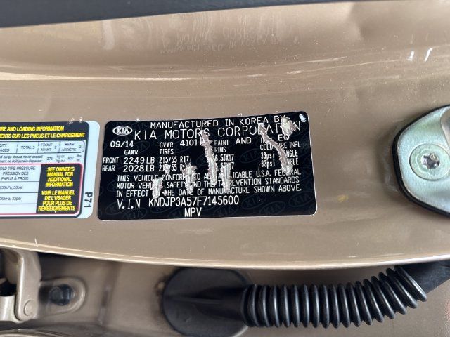 Used 2015 Kia Soul + w/ Primo Package FWD image 16