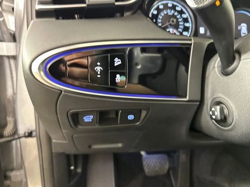 Used 2023 Genesis Electrified GV70 AWD/4WD image 19