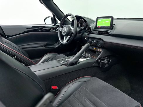 Used 2019 MAZDA MX-5 Miata Club w/ Brembo/BBS Recaro Package image 11