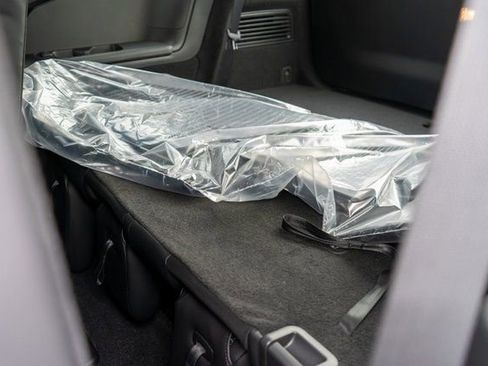 New 2026 Nissan Pathfinder SL image 10