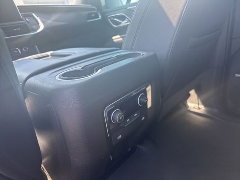 Used 2021 Chevrolet Tahoe Z71 image 9