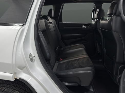Used 2018 Jeep Grand Cherokee Altitude AWD/4WD image 26