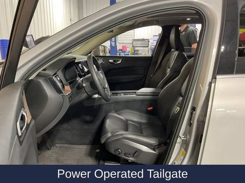 Used 2023 Volvo XC60 B5 Ultimate w/ Climate Package image 8