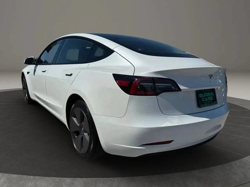 Used 2023 Tesla Model 3 Standard Range RWD image 7