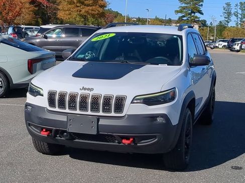 Used 2021 Jeep Cherokee Trailhawk w/ Premium Leather Package image 8