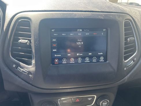 Used 2018 Jeep Compass Latitude w/ Popular Equipment Group image 6
