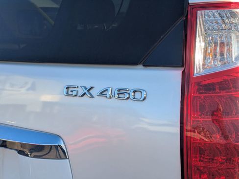 Used 2010 Lexus GX 460 image 5