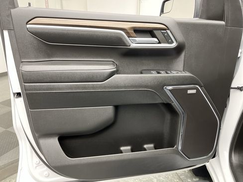 Certified 2024 Chevrolet Silverado 1500 RST w/ Convenience Package II AWD/4WD image 9