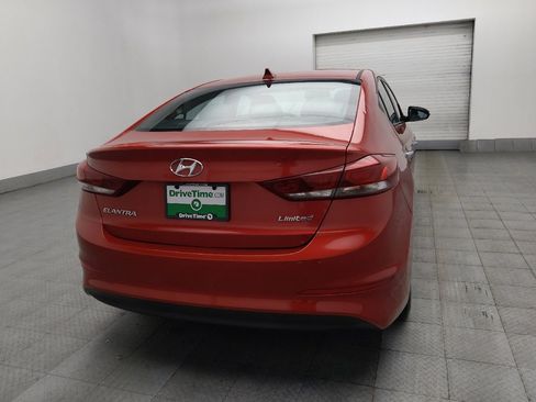 Used 2017 Hyundai Elantra Limited w/ Limited Tech Package 08 FWD image 7