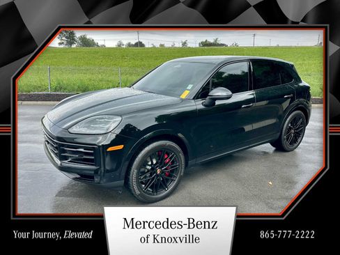 Used 2026 Porsche Cayenne S AWD/4WD image 1
