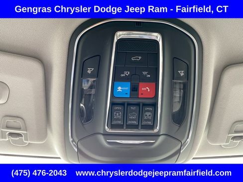 Used 2023 Jeep Grand Cherokee Limited w/ Trailer Tow Prep Group (B) AWD/4WD image 23