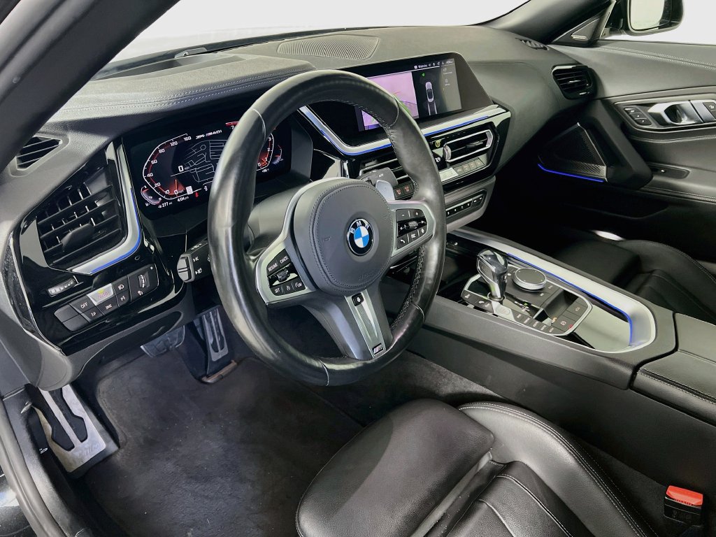 Used 2021 BMW Z4 M40i w/ Executive Package RWD image 6