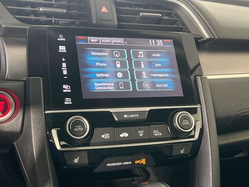 Used 2018 Honda Civic Touring image 15