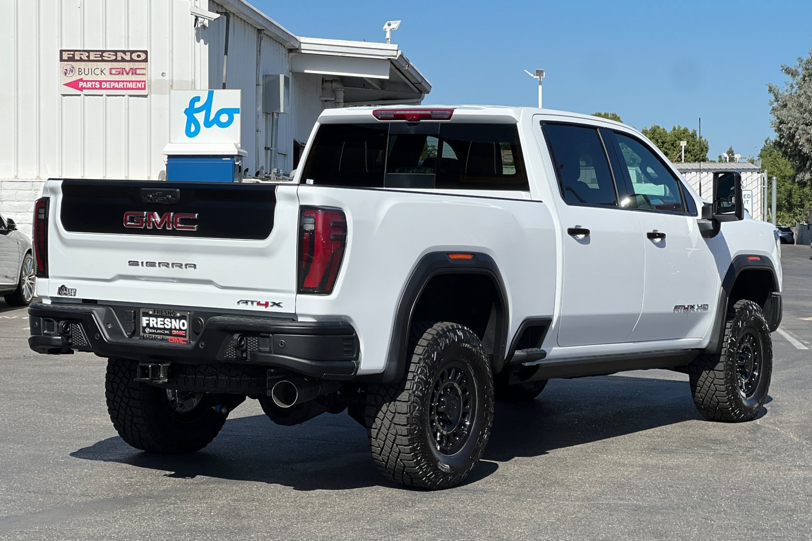 New 2026 GMC Sierra 2500 AT4X w/ AT4X AEV Edition AWD/4WD image 4