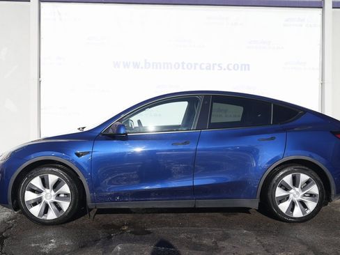 Used 2021 Tesla Model Y Long Range image 8