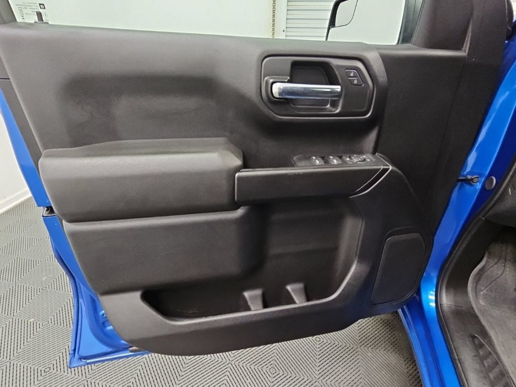 Certified 2024 Chevrolet Silverado 1500 Custom RWD image 24