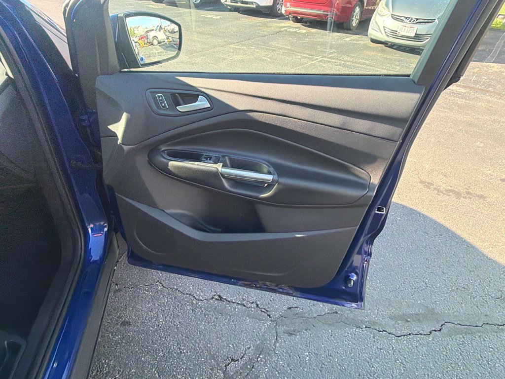 Used 2016 Ford Escape SE FWD image 39