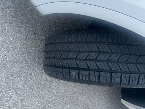 Used 2020 Audi Q5 2.0T Premium w/ Convenience Package image 12