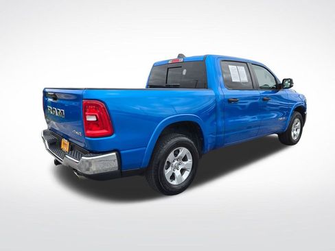 Used 2025 RAM 1500 Big Horn AWD/4WD image 3