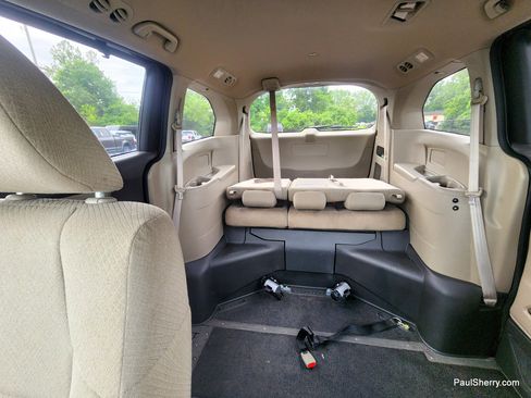 Used 2016 Honda Odyssey EX image 56