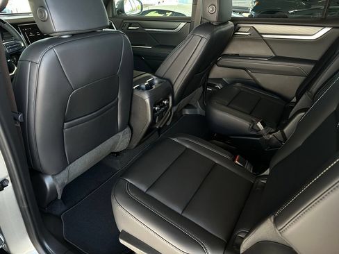 New 2026 GMC Acadia Elevation w/ Super Cruise Package FWD image 15
