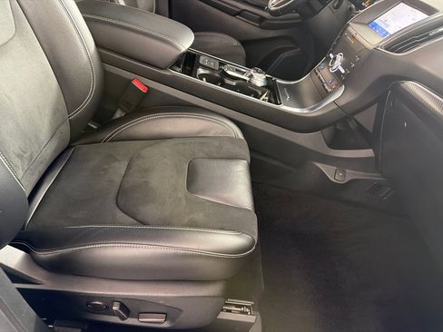 Used 2020 Ford Edge ST w/ Equipment Group 401A AWD/4WD image 25
